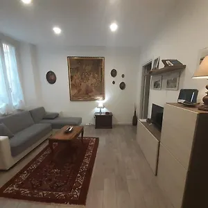 Casa Calù , Genova Italia